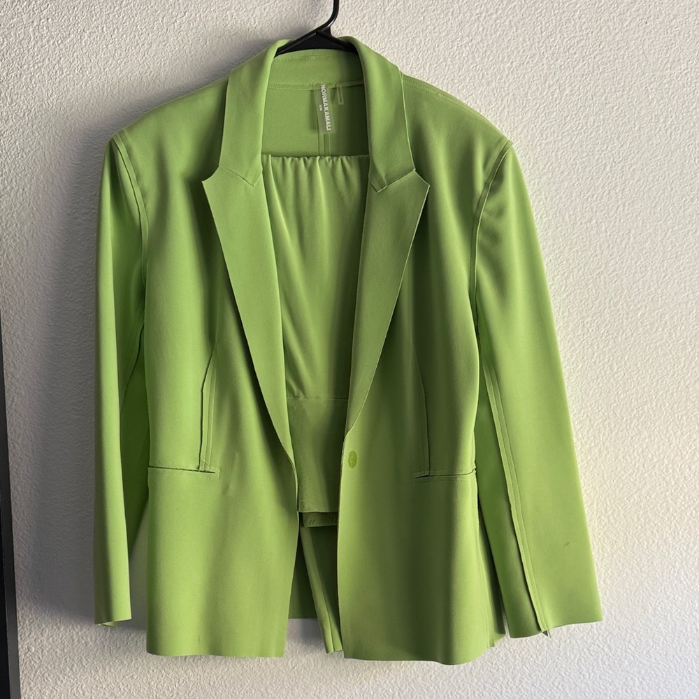 Norma Kamali Elegant Lime Green Women's Blazer and Pants